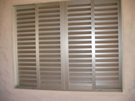 Janela venesiana 4 folhas